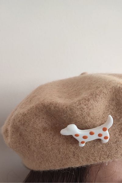 Outlet Çarşım Women's Felt Hat with French Painter Embroidered Brooch