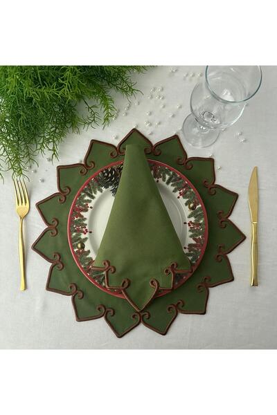 Table Alp Amerikan servis peçete setimiz 4 adet Amerikan servis 4 adet peçete...