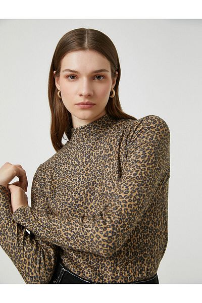 Koton Leopard Patterned Blouse Half Turtleneck Slim Cut