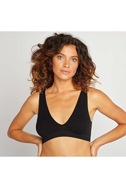 KIABI حمالة صدر رياضية مضلعة بفتحة رقبة منخفضة باللون الأسود