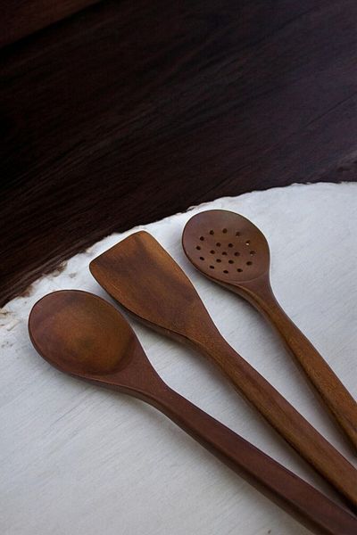 Mirilliahome Acacia Wood Serving Set - Spoon, Colander, Spatula