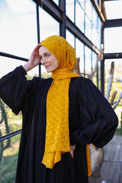 İpekhan Triangle Pattern Silky Jacquard Shawl Saffron 9005-23