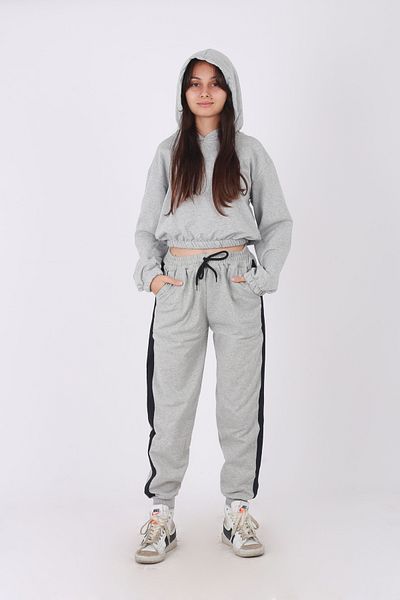han elegant Sporty Style 2-Piece Long Sleeve Hooded Sweat Crop and Side Stripe Sweatpants