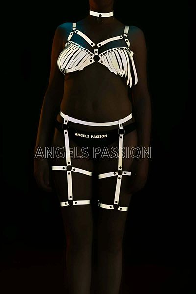Angels Passion Tassel Detailed White Reflective Bra Garter