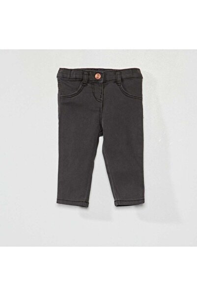 KIABI بنطلون جينز ضيق مطاطي مع خصر قابل للتعديل باللون الأسود