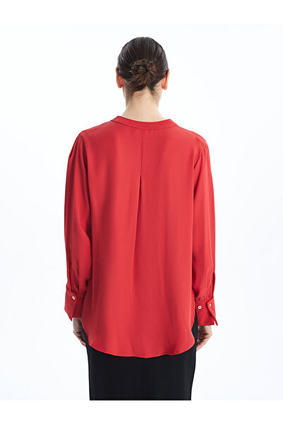 LC Waikiki LCWAIKIKI Classic Mercan Kaçık Yaka Kadın Bluz