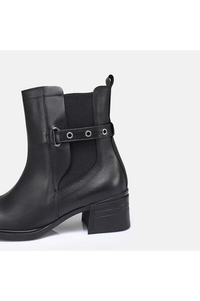 37Numara BÜYÜK NUMARA KADIN HAKİKİ DERİ BOT 41-42-43-44-SİYAH