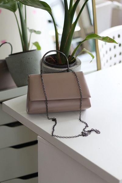 Moom Bag Women's Mink Matte Leather Metal Handle Detailed Hand & Shoulder Bag