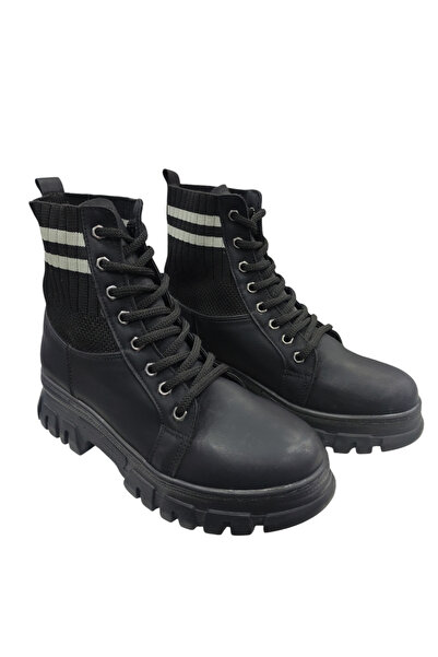 Özkan Ayakkabı حذاء نسائي أسود برباط على الكاحل ونعل حراري مطاطي