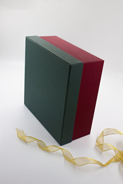 carton box Yılbaşı Hediye Kutusu Bordo Yeşil Hediye Kutusu 26 Cm X 26 Cm X 11.7 Cm