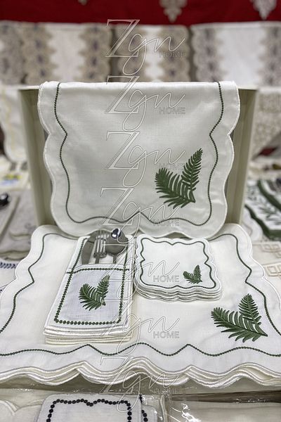 ZGNHome Set de servire american verde palmier brodat 19 piese pentru 6 persoane