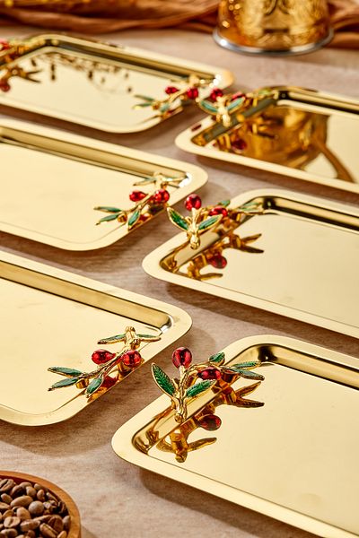 Milenay Elegante Gold Series, Duo Bacche Rosso Handle Patterned Gold Presentation Promise Engagement Tray, 22X16Cm, 6 Pieces