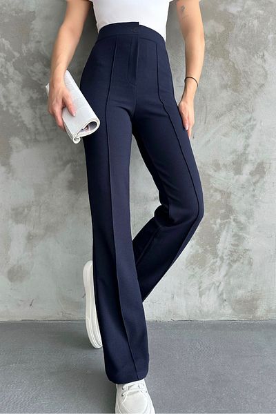 macharel jeans Marineblaue Palazzo-Hose mit hoher Taille und schmaler Passform und ausgestelltem Bein für Damen