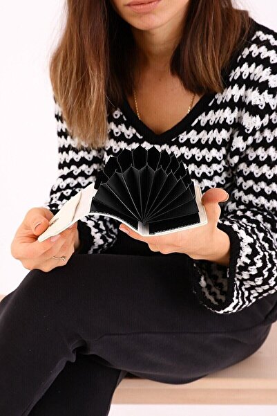 UCCELLO Women's 12-Piece Soft Leather Card Holder