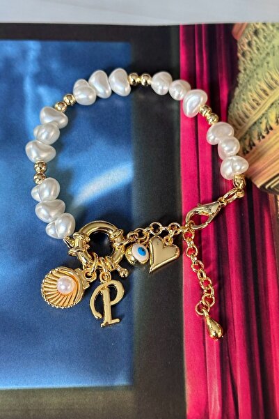 Trendy Butik سوار حرف P موديل اللؤلؤ المحار وعين الشر والقلب المتدلي تصميم سوار الحرف