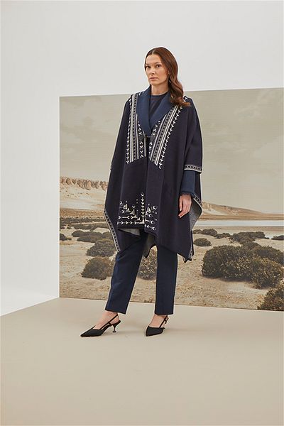 Uludağ Triko Women's Navy Blue Ethnic Patterned Poncho