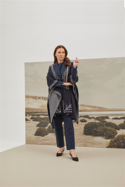 Uludağ Triko Women's Navy Blue Ethnic Patterned Poncho