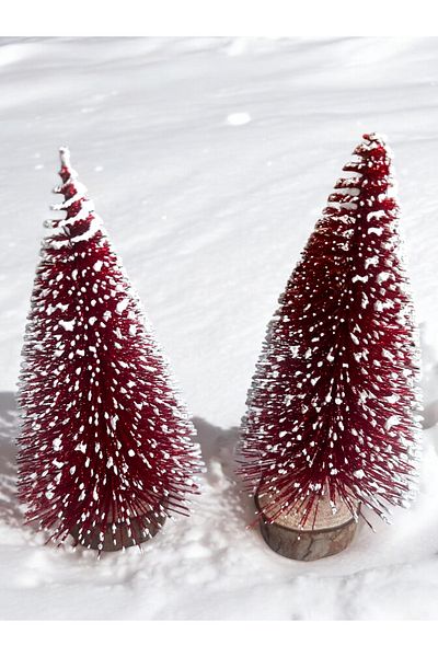 Yenigeldi 2 Pieces 15 cm Red Snowy Sparkly Christmas Pine Tree - Christmas Ornament T12