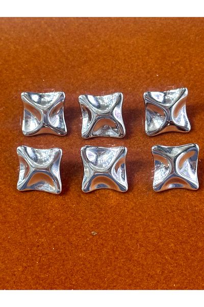 ODDA TASARIM ATÖLYESİ Set of 6 Buttons Square Silver Color with Hollowed Out Model Z.A.R.A (34 Size)