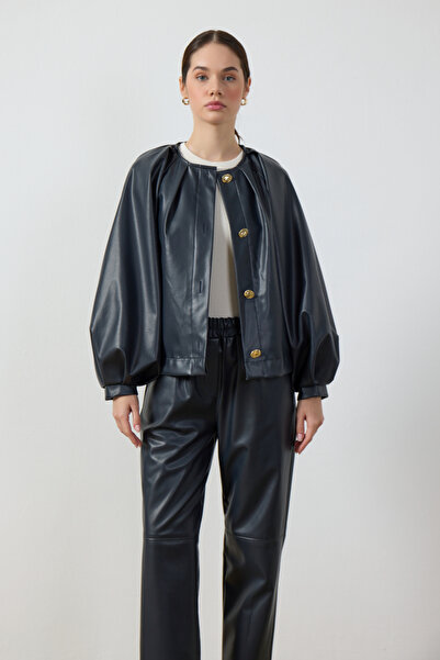 Birgül Bektaş Δερμάτινο μπουφάν σε μπλε ναυτικό χρώμα με μανίκια μπαλόνι