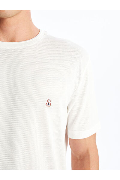 LC Waikiki Ανδρικό μπλουζάκι με κοντό μανίκι με λαιμόκοψη