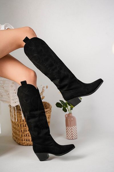 Favi Ayakkabı Cizme din piele intoarsa neagra cu broderie pe varf si laterale in stil cowboy