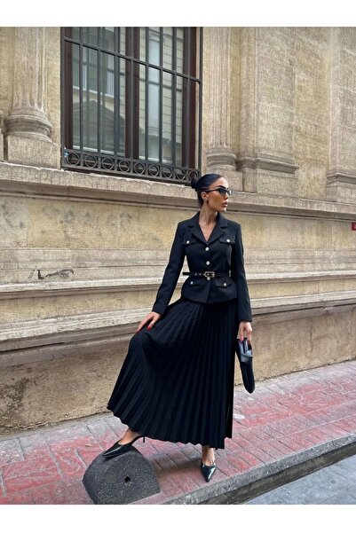 Elizabeth Gold Kemerli - Düğmeli Blazer Ceket ve Pliseli Uzun Etek