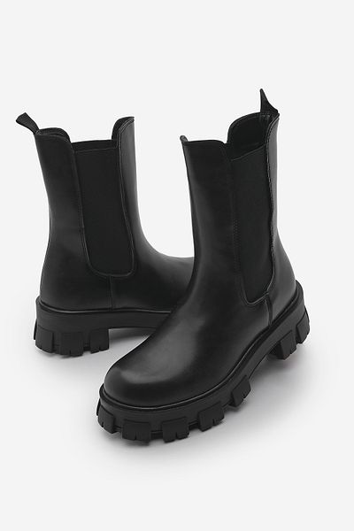 Marjin Elastische Alltagsstiefel für Damen mit dicker gezackter Sohle Eslona Schwarz