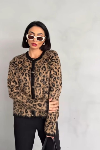 H&E LUXURY DESIGN سترة نسائية من الريش بنمط الفهد