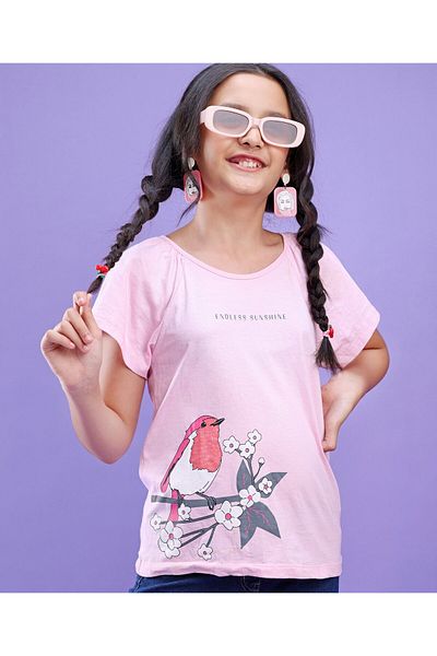 Pine kids تي شيرت 100% قطن محبوك بأكمام مكشكشة ومغسول بيولوجيًا بطبعة عصفور - وردي