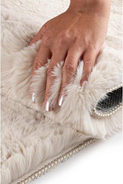 Halımax Luka Tavşan Post Krem Yumuşak Tüylü Kaymaz Tabanlı Ekstra Yumuşak Dokulu Halı