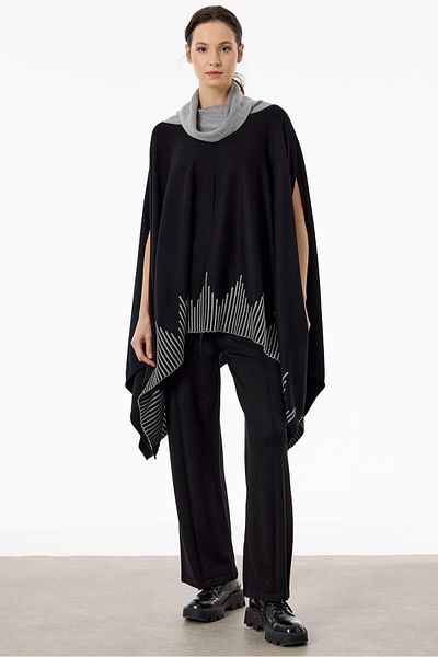 Tığ Triko Black Knitwear Pants and Poncho Set