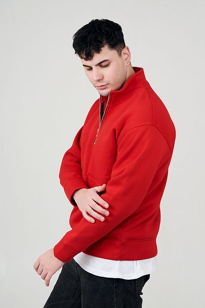 MBEY Oversize Gold Zippered Red Sweatshirt