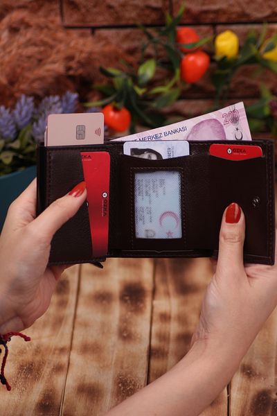 Ozka Leather Collection Портфолио с държач за карти от веганска изкуствена кожа - механизъм, кафяв