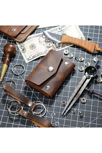 Derici Amca Tan Genuine Leather Card Holder Wallet - Minimalist, Handmade, Seamless Model with Snaps and Rivets