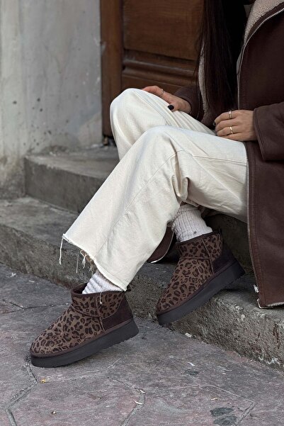 NİŞANTAŞI SHOES حذاء نسائي من جلد الغزال الأصلي بنمط بني صغير ونعل سميك