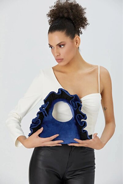 SHUBBAGS Kadın Mavi Fırfır Detaylı Kadife Kumaş El Çantası Clutch Portföy