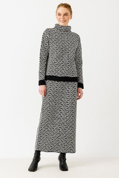 Ghisa Black Ecru Knitwear Set
