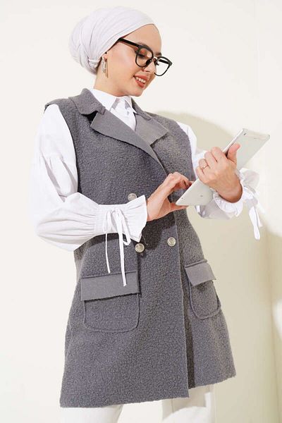 İPEK TUTUŞ Women's Boucle Vest