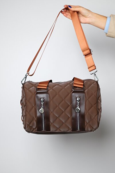 LuviShoes Li̇ebes Brown Quilted Women's Shoulder Bag