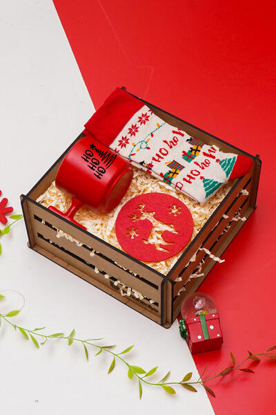 TrendHediye Yılbaşı , Yeni Yıl Hediye Seti T Kulp Kupa , Geyik Bardak Altlığı...