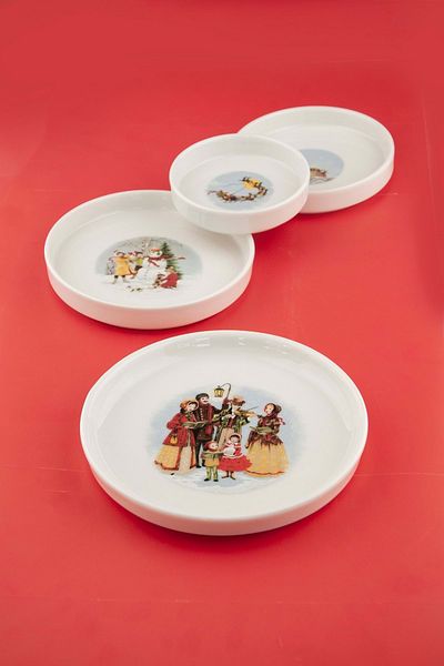 Bursa Porselen Dekor Christmas Song 4 Size Porcelain Plates Set