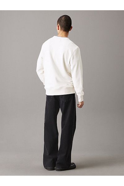 Calvin Klein White Regular Fit Long Sleeve Sweatshirt - Round Neck J30J 327115 -Ybi