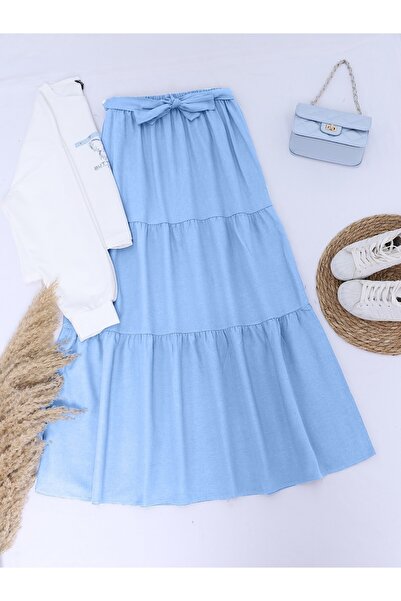 Modamorfo Svetlomodrý oblek s potlačou – delená sukňa a detail opasku