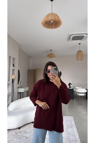 Buket Teke Burgundy Crew Neck Soft Sweater