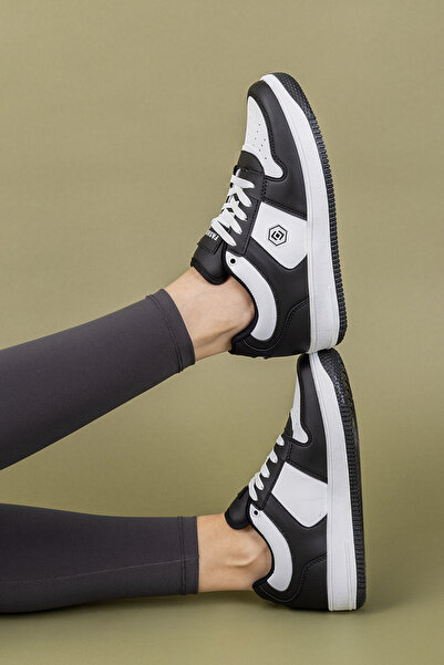 Getcho Morta Women's Black and White Sports Shoes High Sole Sneaker Modern and Energetic Model for Combines