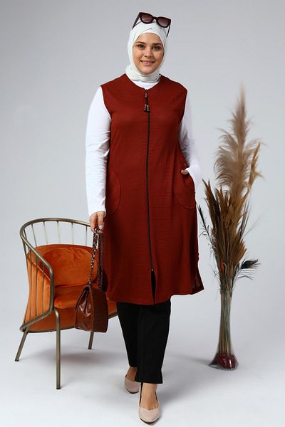 Ferace Women's Plus Size Honeycomb Fabric Pocket Zippered Buttoned Vest