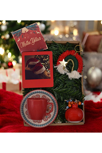 Bonitagift Kırmızı Çerçeve& Desenli Fincan& Dekoratif Bereket Narı& Makrome A...