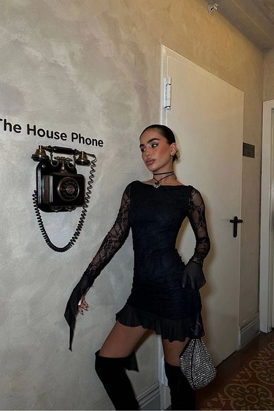 Bak Moda Rochie mini neagră cu mâneci din dantelă