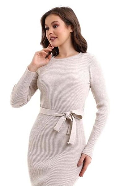 Irmak Kerekli Γυναικείο πλεκτό φόρεμα σε μπεζ λαιμόκοψη 4080